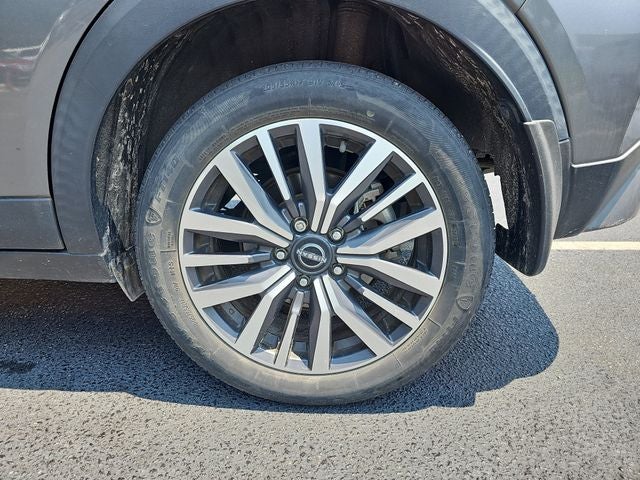 2022 Nissan Kicks SV