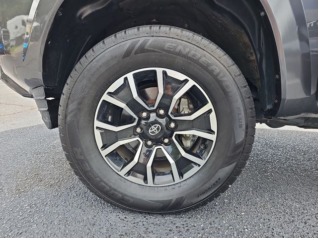 2022 Toyota Tacoma TRD Sport V6