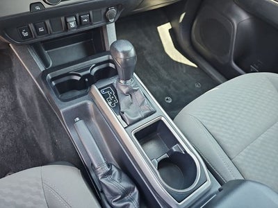 2022 Toyota Tacoma SR5 V6