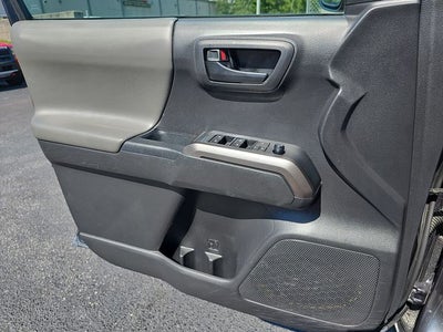 2022 Toyota Tacoma SR5 V6