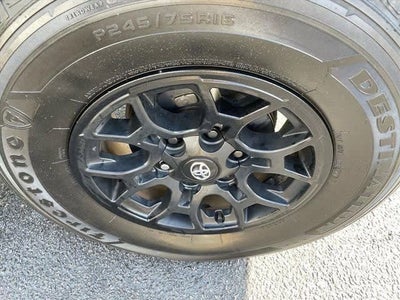 2022 Toyota Tacoma SR5