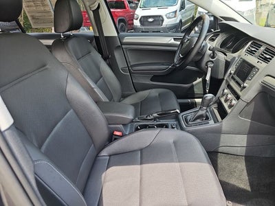 2015 Volkswagen Golf TDI SE 4-Door
