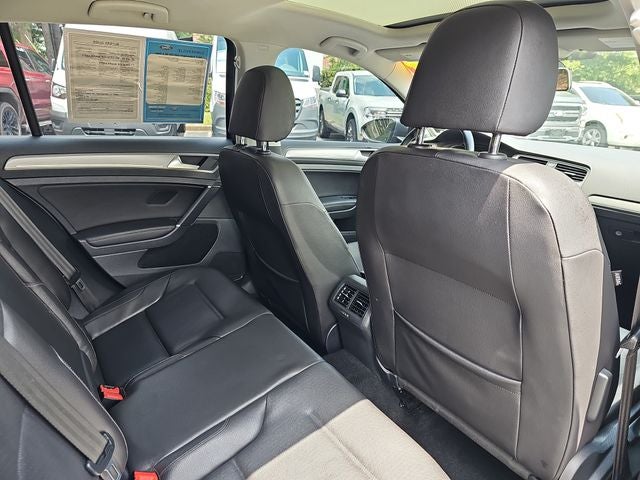 2015 Volkswagen Golf TDI SE 4-Door
