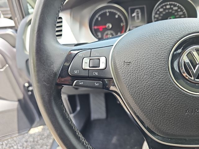 2015 Volkswagen Golf TDI SE 4-Door