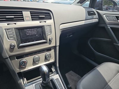 2015 Volkswagen Golf TDI SE 4-Door