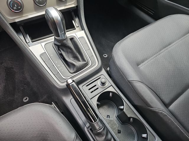 2015 Volkswagen Golf TDI SE 4-Door
