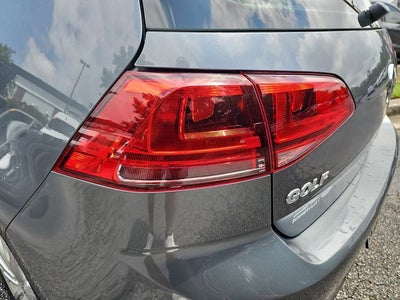 2015 Volkswagen Golf TDI SE 4-Door