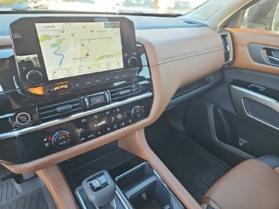 2024 Nissan Pathfinder Platinum