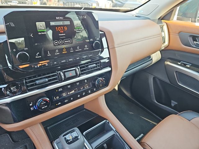 2025 Nissan Pathfinder Platinum