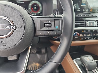 2025 Nissan Pathfinder Platinum