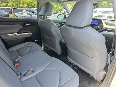 2023 Toyota Highlander XLE