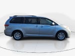 2016 Toyota Sienna XLE 8 Passenger