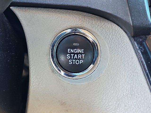 2016 Toyota Sienna XLE 8 Passenger
