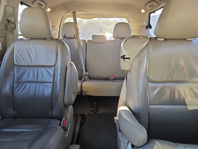 2016 Toyota Sienna XLE 8 Passenger