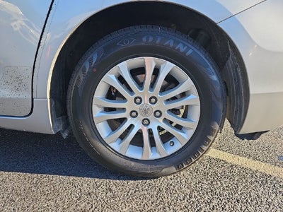 2016 Toyota Sienna XLE 8 Passenger