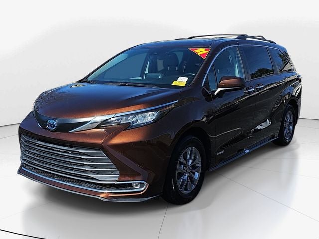 2021 Toyota Sienna XLE