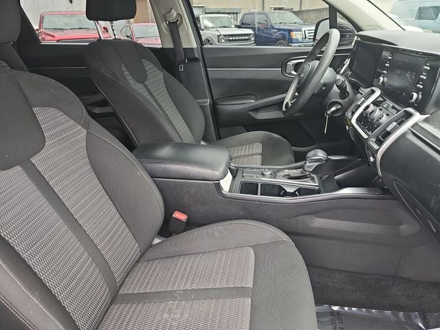 2022 Kia Sorento LX