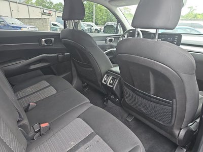 2022 Kia Sorento LX