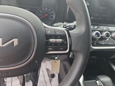 2022 Kia Sorento LX