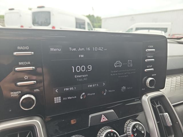 2022 Kia Sorento LX