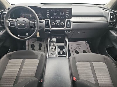 2022 Kia Sorento LX