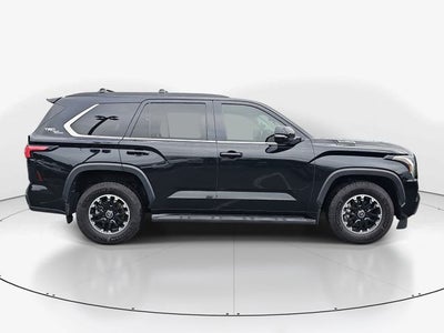 2024 Toyota Sequoia SR5