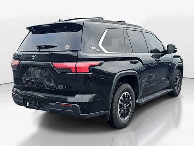 2024 Toyota Sequoia SR5