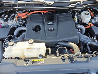 2024 Toyota Sequoia SR5