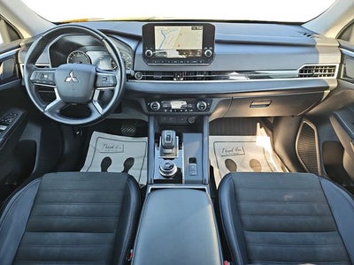 2024 Mitsubishi Outlander SE