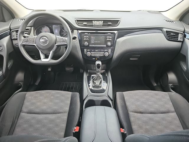 2017 Nissan Rogue Sport SV