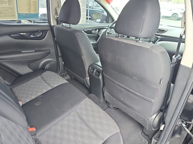 2017 Nissan Rogue Sport SV