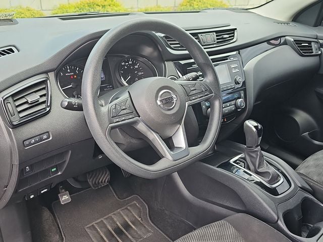 2017 Nissan Rogue Sport SV