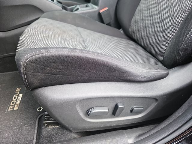 2017 Nissan Rogue Sport SV