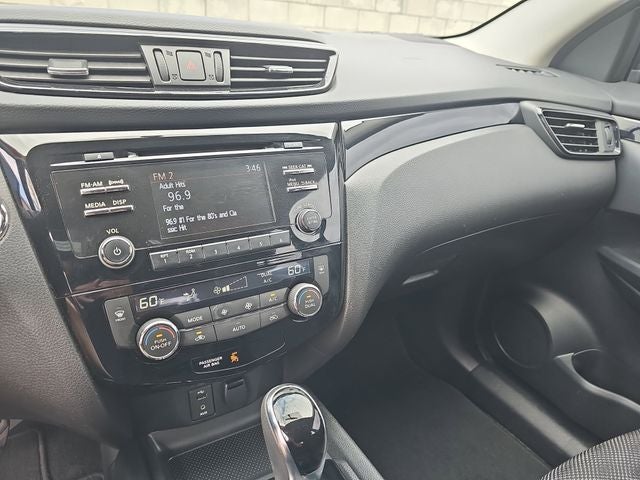 2017 Nissan Rogue Sport SV