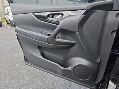 2017 Nissan Rogue Sport SV