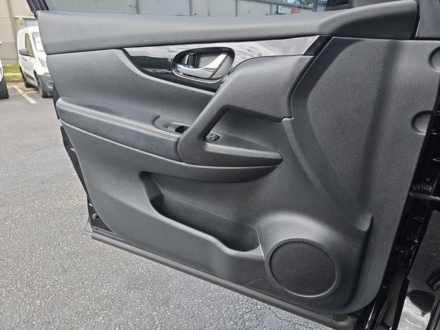 2017 Nissan Rogue Sport SV