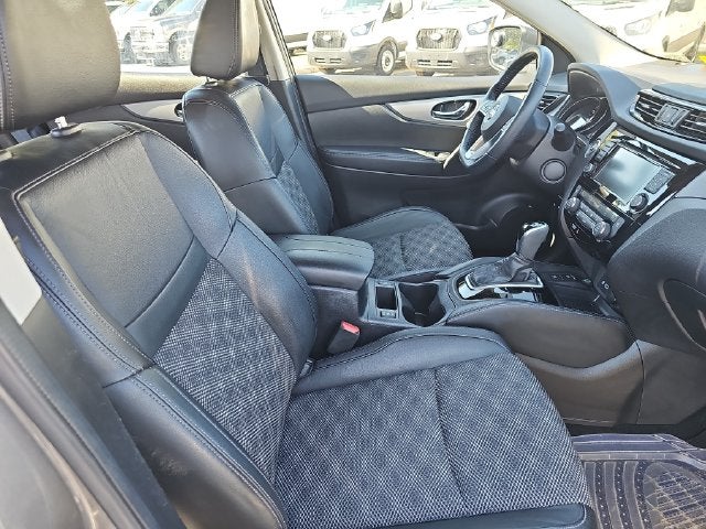 2020 Nissan Rogue Sport SV