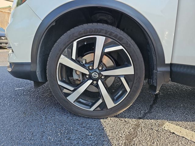 2020 Nissan Rogue Sport SL