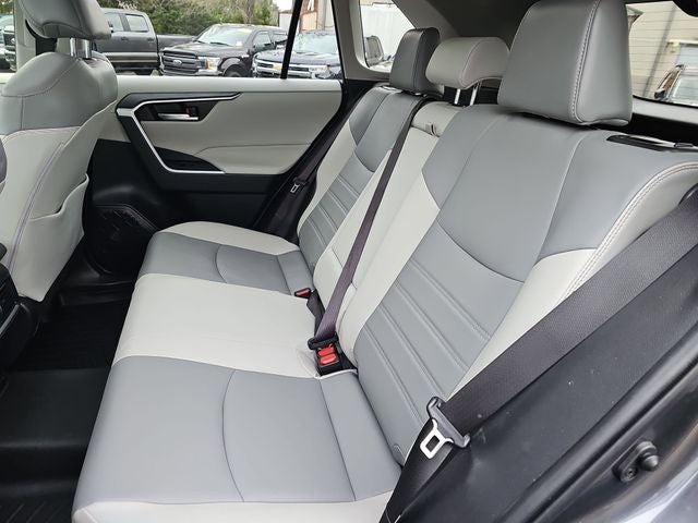 2021 Toyota RAV4 Hybrid XLE Premium