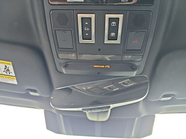 2025 Land Rover Defender 110 S