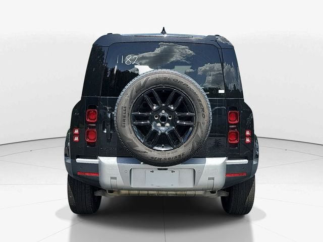 2025 Land Rover Defender 110 S