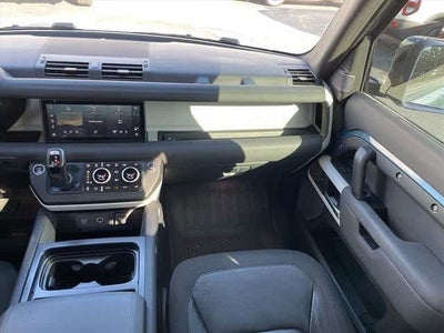 2020 Land Rover Defender 110 SE
