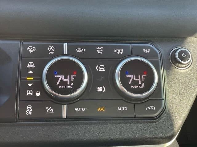 2020 Land Rover Defender 110 SE