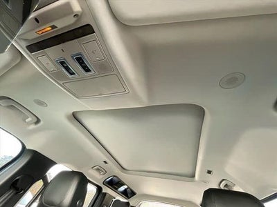 2020 Land Rover Defender 110 SE