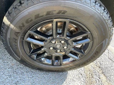 2020 Land Rover Defender 110 SE