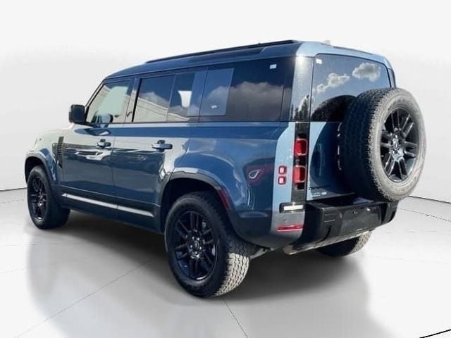 2020 Land Rover Defender 110 SE