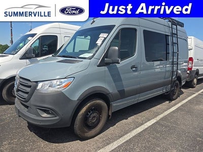 2023 Mercedes-Benz Sprinter 2500 Crew 144 WB