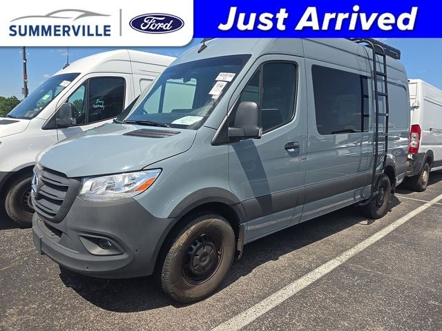 2023 Mercedes-Benz Sprinter 2500 Crew 144 WB