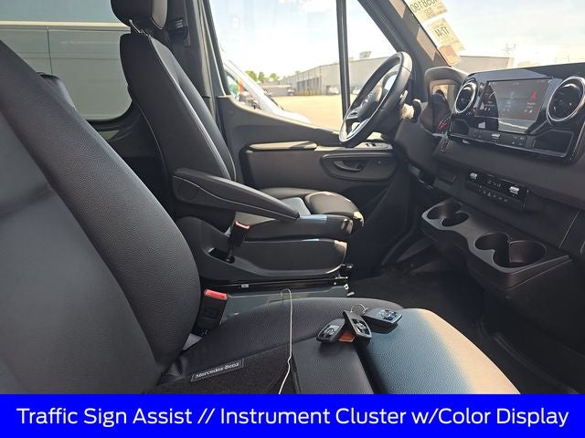 2023 Mercedes-Benz Sprinter 2500 Crew 144 WB