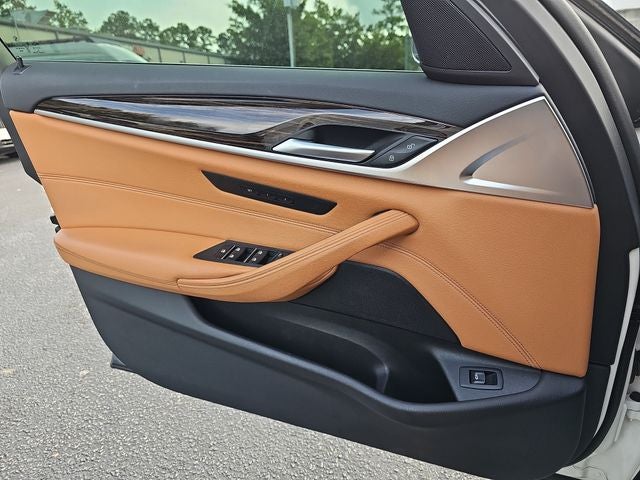 2023 BMW 5 Series 530i